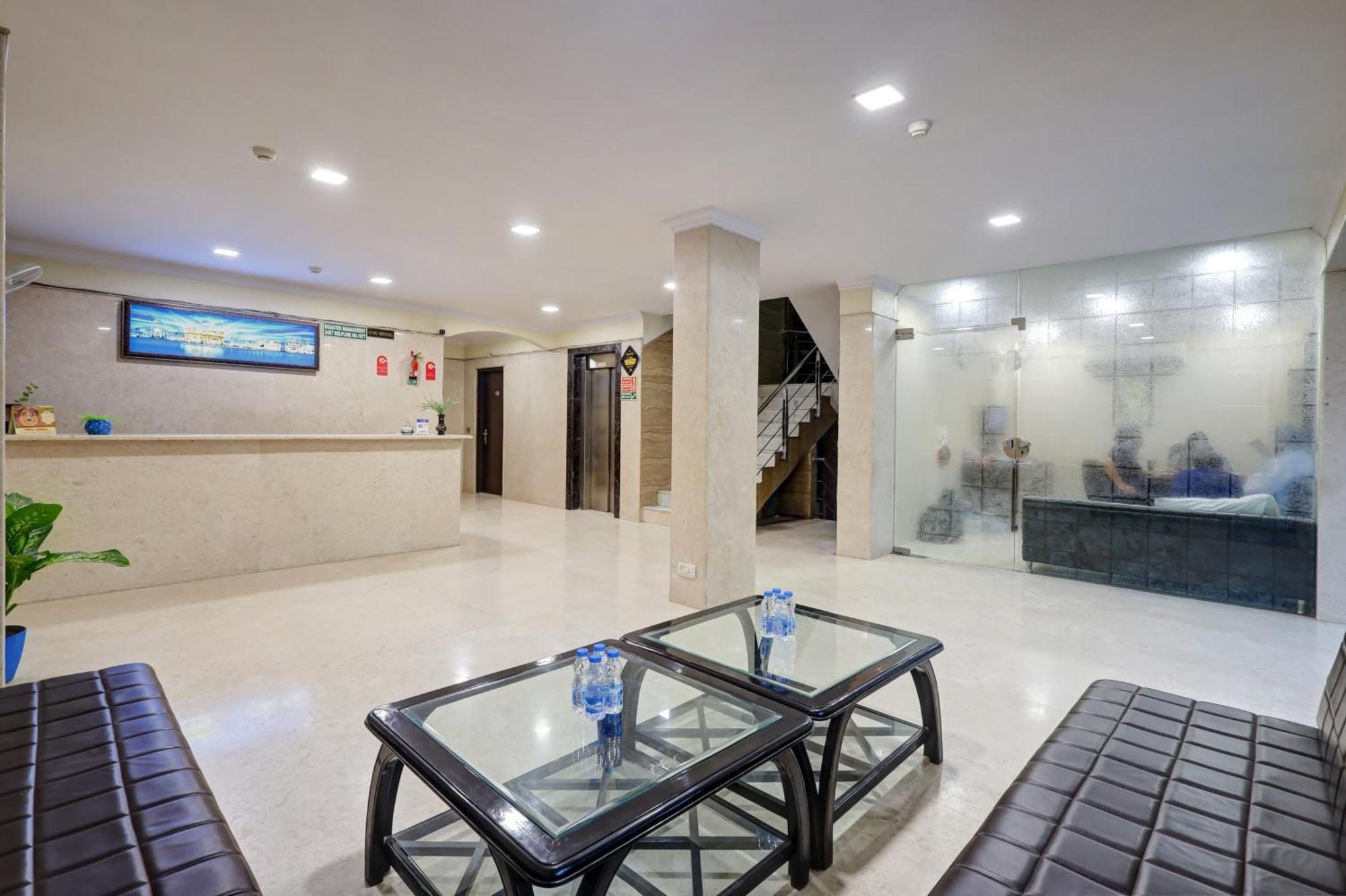 Hotel Singh Palace Delhi  Exterior photo