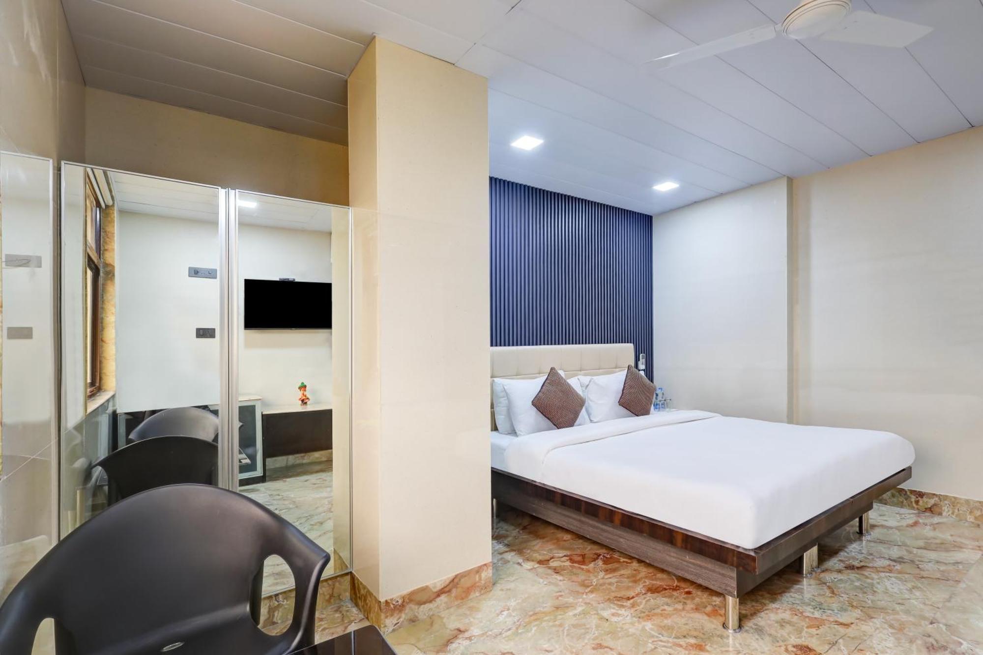Hotel Singh Palace Delhi  Exterior photo