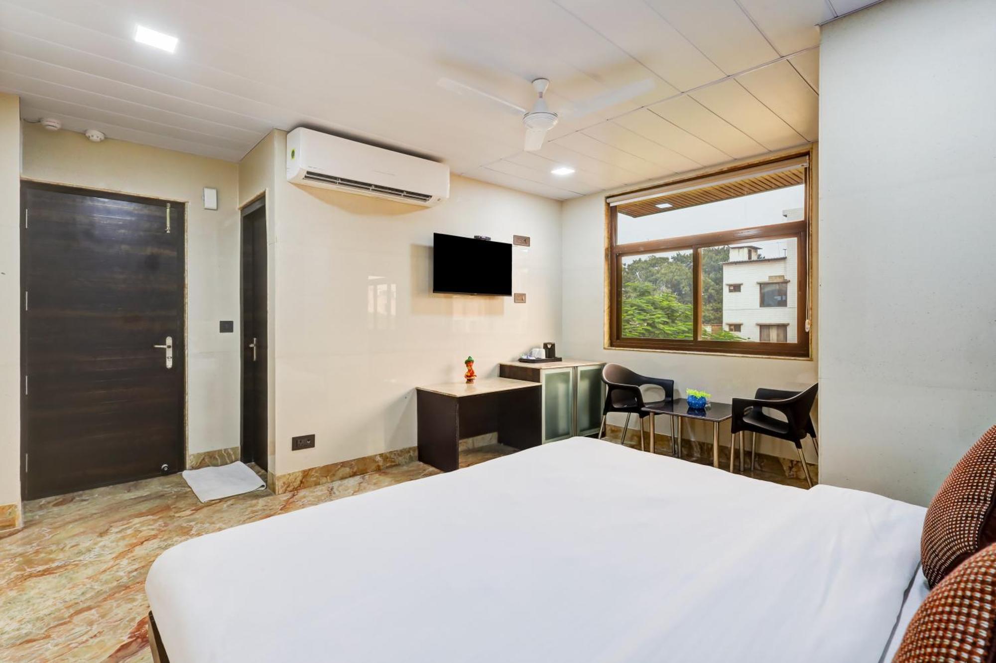 Hotel Singh Palace Delhi  Exterior photo